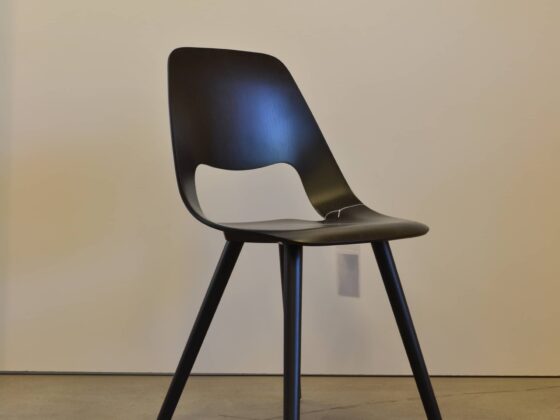 M-Studio Reiter Altenmarkt | Vitra Tip Ton Stuhl image 36