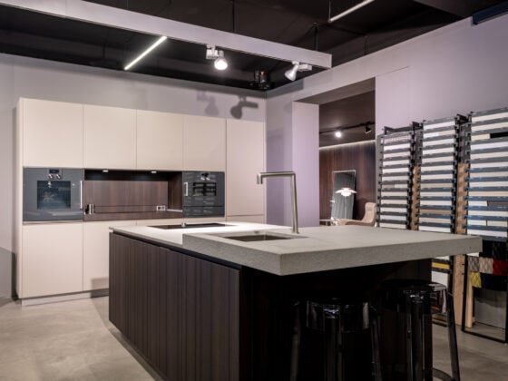 Abverkaufsküche Modell Artex von Poliform mit Gaggenau Geräte