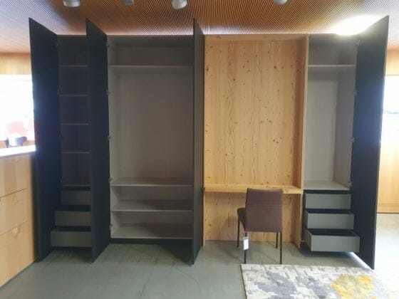 Tischlerei Abverkaufskasten Abverkauf Ausstellungsraum M-Studio Reiter