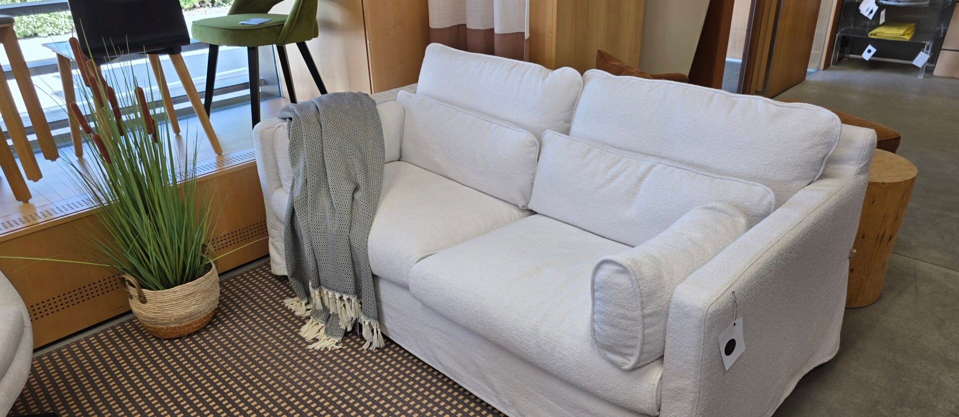 Sofa Sara in weiß