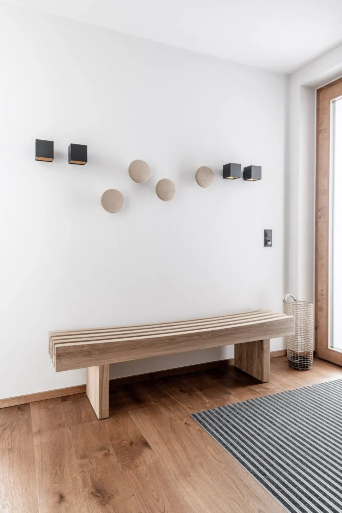 Leichte Tagesgarderobe by M-Studio Reiter