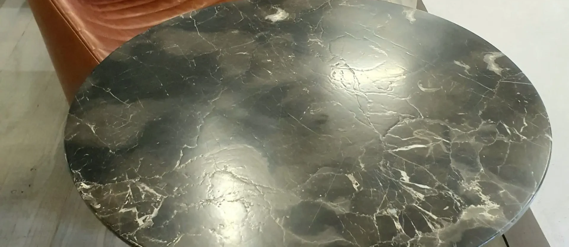 Abverkauf Minotti Neto Beistelltisch