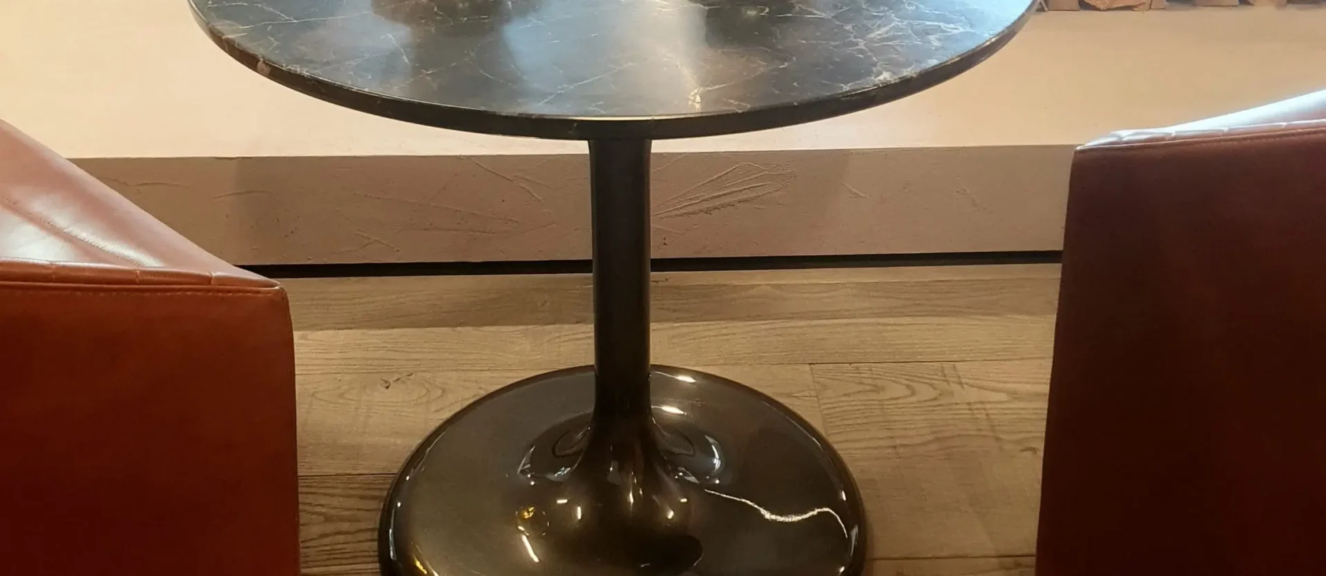 Abverkauf Minotti Neto Beistelltisch