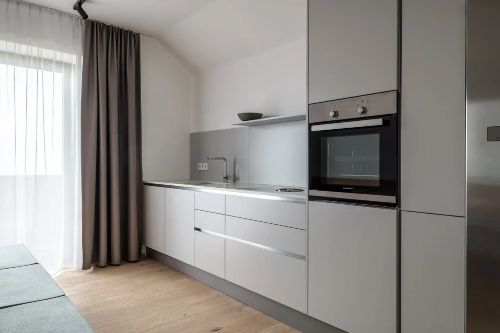 Attersee Appartmentkueche M-Studio Reiter Altenmarkt