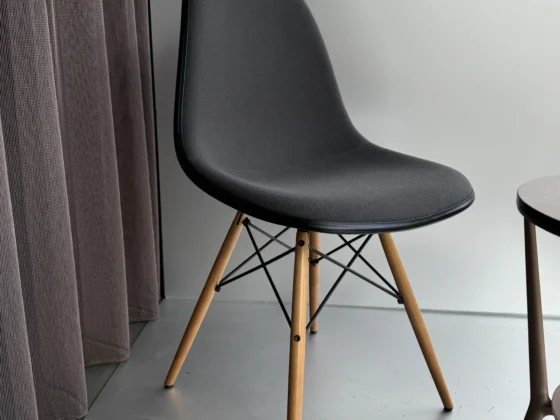 Vitra DSW mit Vollpolster Abverkauf