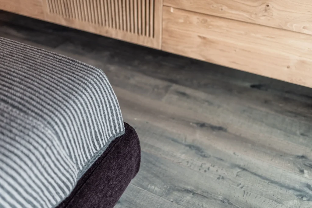 M-Studio Reiter Tischlerei Kästen mit Poliform Bett