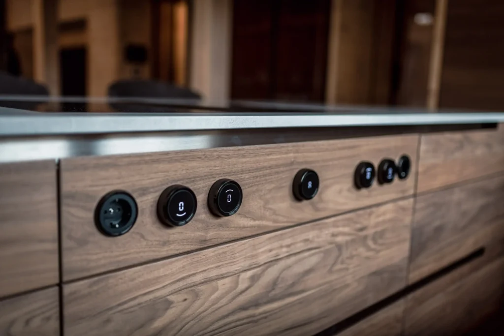 Poliformküche mit Bora Professional