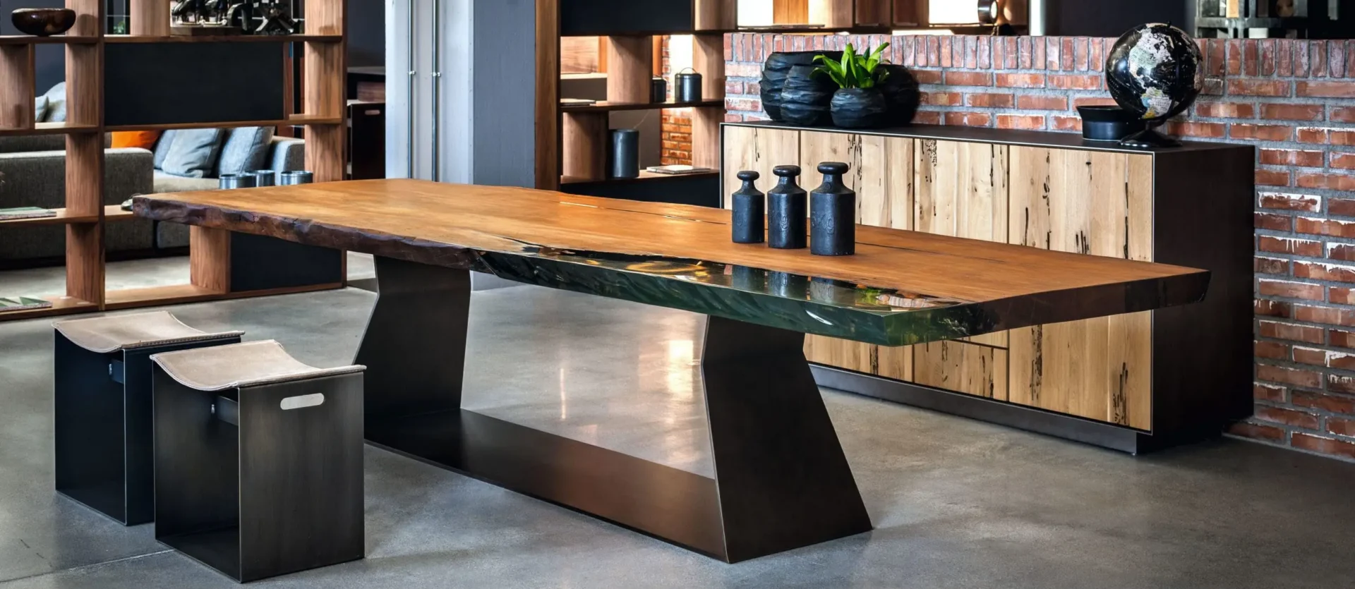 bedrock Tisch M-Studio Reiter