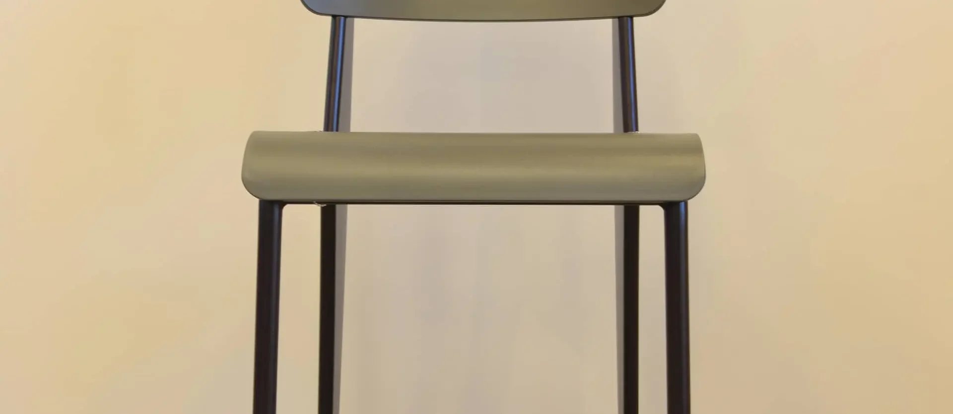 M-Studio Reiter Altenmarkt | Vitra Tip Ton Stuhl image 20