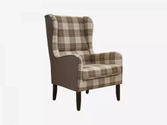 Ohrensessel mit braun-beigem Karomuster und dunklen Holzbeinen, Designermöbel im Möbelstudio, Maßanfertigung möglich