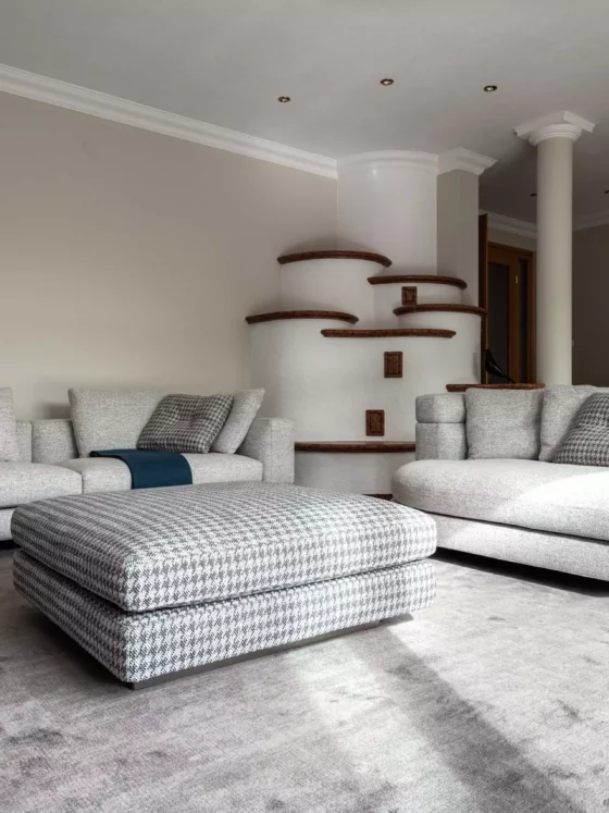 Minotti Alexander im M-Studio Reiter