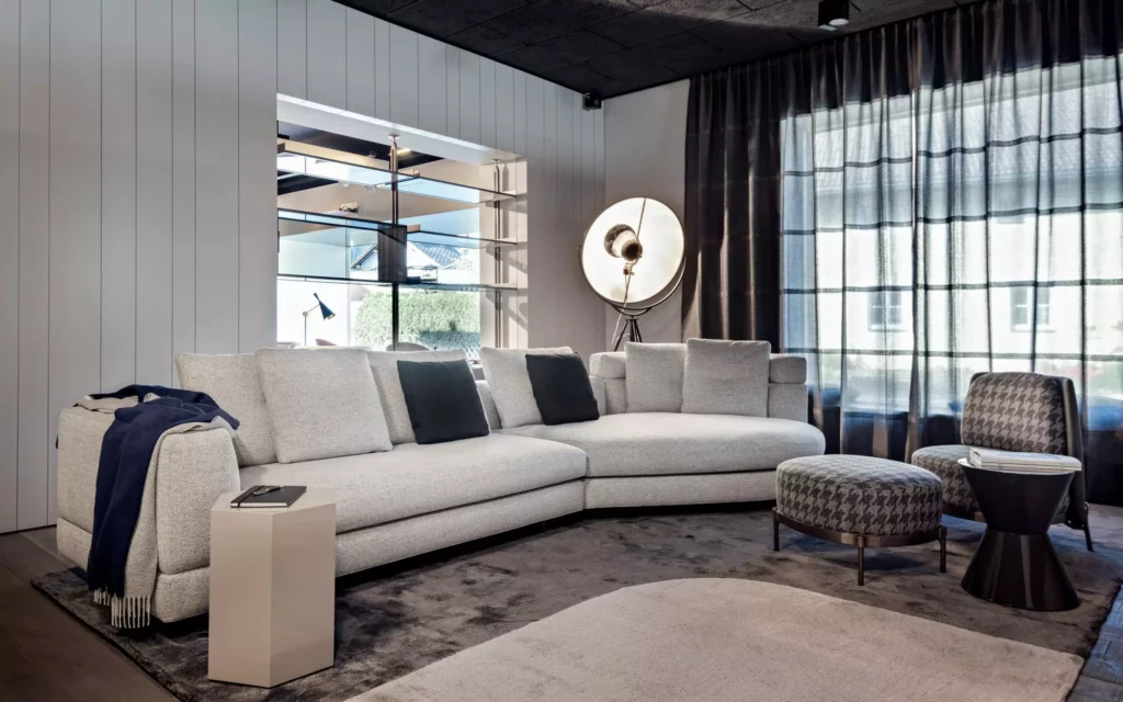 Minotti im M-Studio Reiter