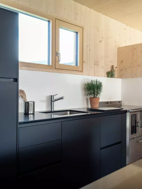 Poliform Küche Alea in schwarz by M-Studio Reiter