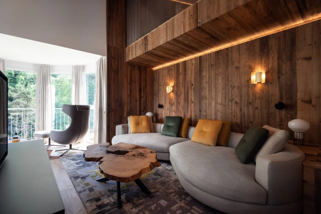 Tischlerei Reiter Chalet in den Alpen